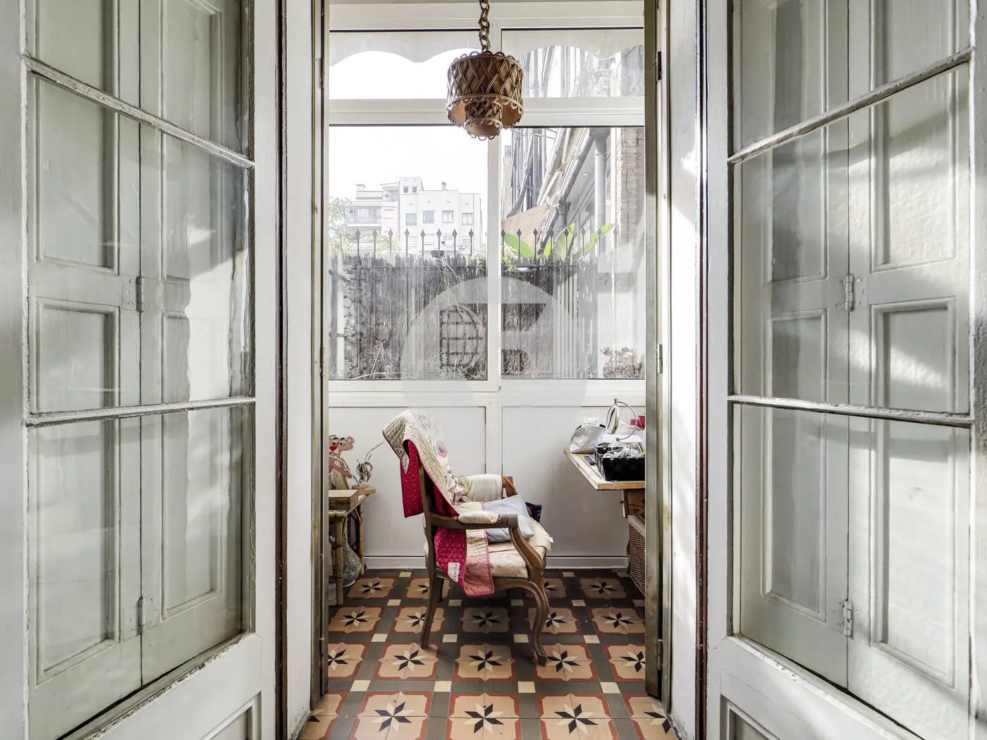 Magnificent apartment is for sale in the Dreta de l'Eixample of Barcelona 16