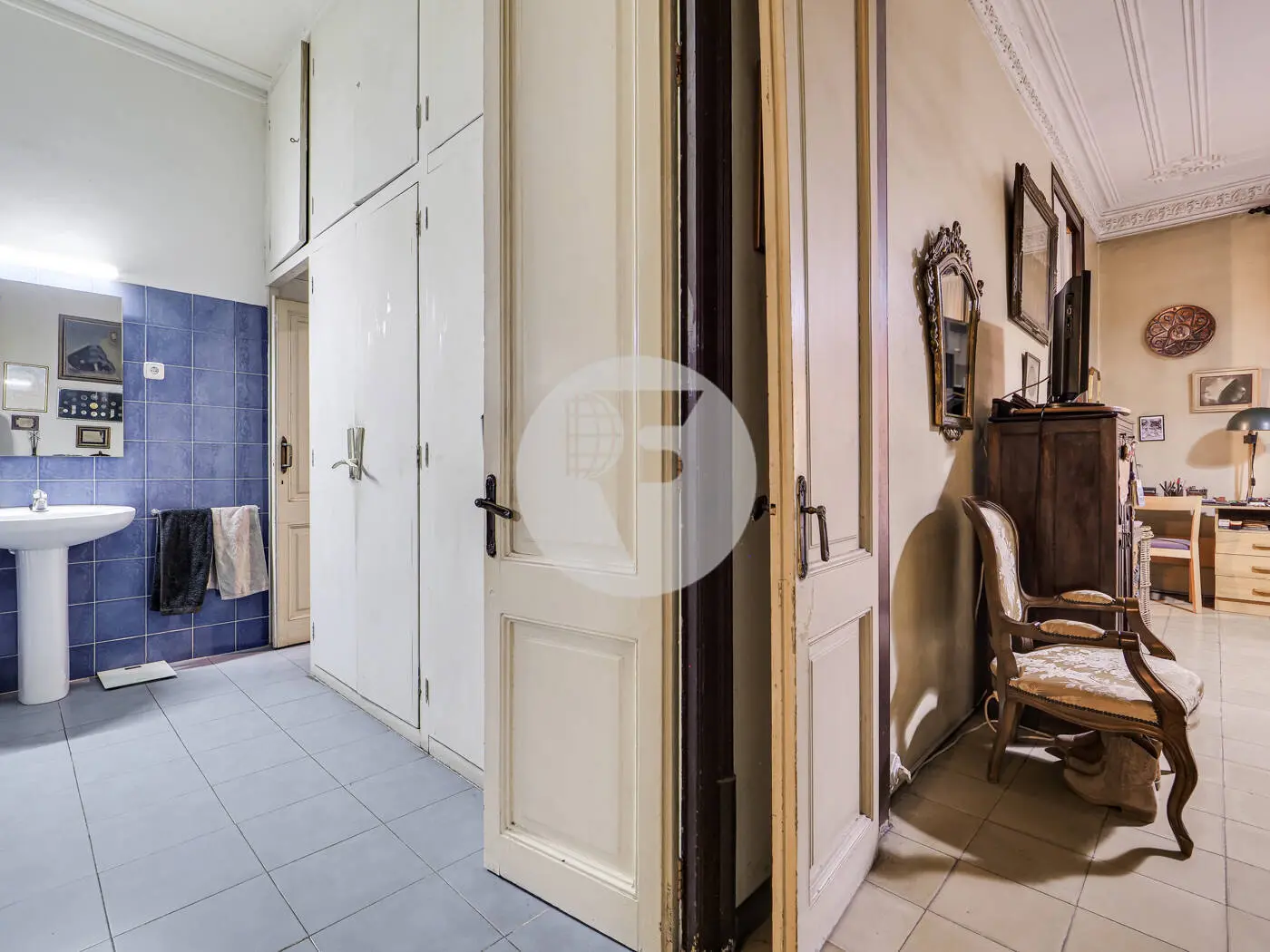 Magnificent apartment is for sale in the Dreta de l'Eixample of Barcelona 42