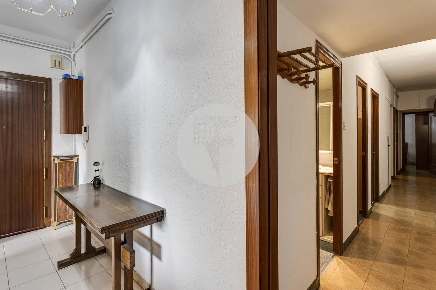 Piso de 3 habitaciones ubicado en el barrio de la Nova Esquerra de l'Eixample de Barcelona. 27