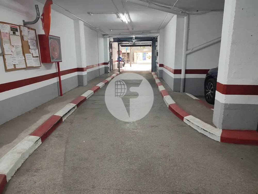 Parking space of 13,16 m² on Travessera de les Corts with Vallespir in Barcelona. 4