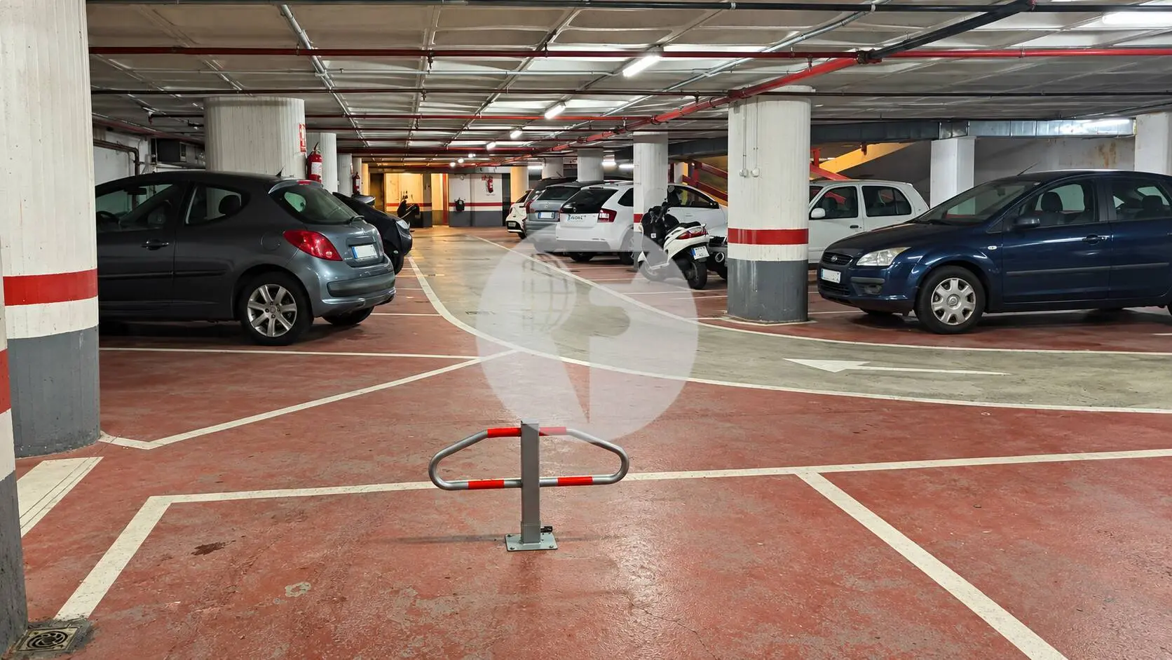 Plaza de parking en venta en Plaça Urquinaona, en el centro de Barcelona - imagen 7