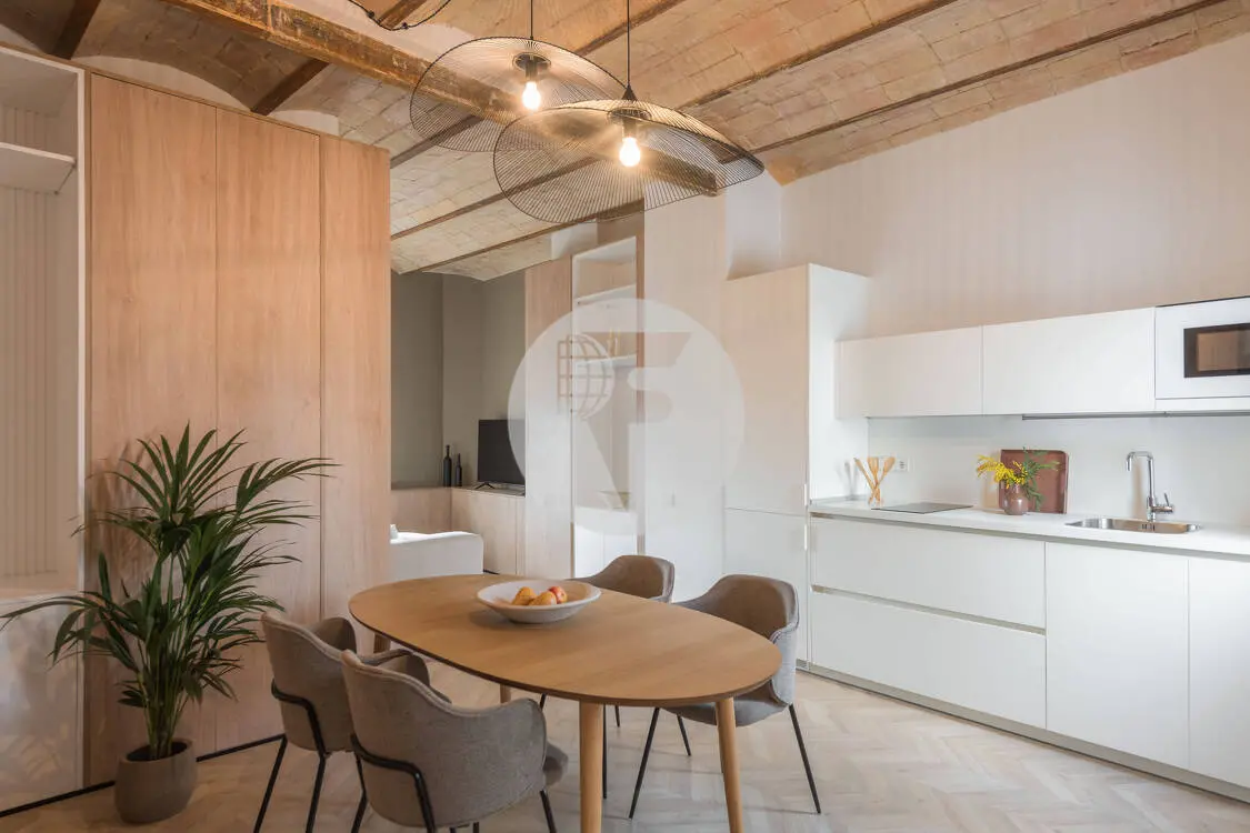 Piso con encanto en finca catalogada en la Diagonal, reformado, amueblado y listo para entrar a vivir - imagen 7