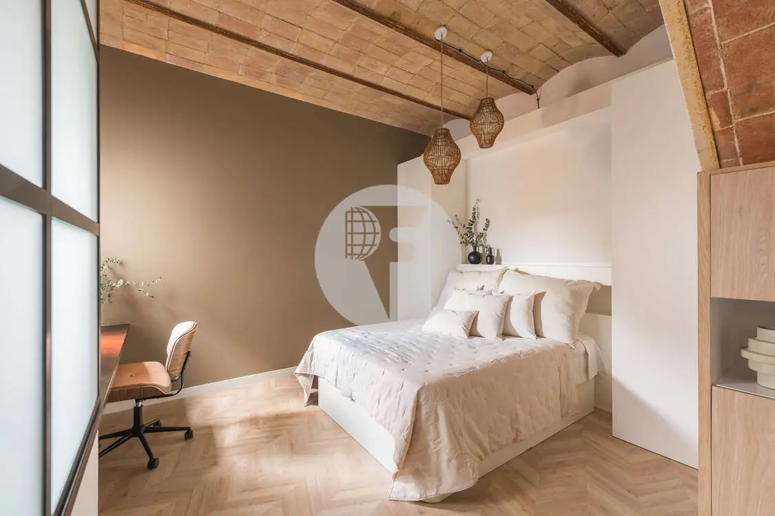 Piso con encanto en finca catalogada en la Diagonal, reformado, amueblado y listo para entrar a vivir - imagen 5