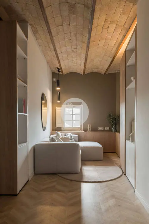 Piso con encanto en finca catalogada en la Diagonal, reformado, amueblado y listo para entrar a vivir - imagen 10