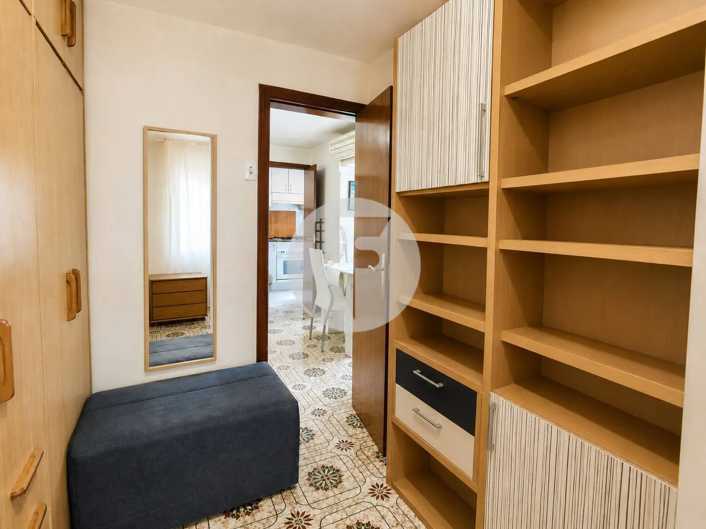 Piso luminoso y práctico en Via Favència: 2 habitaciones, exterior - imagen 16