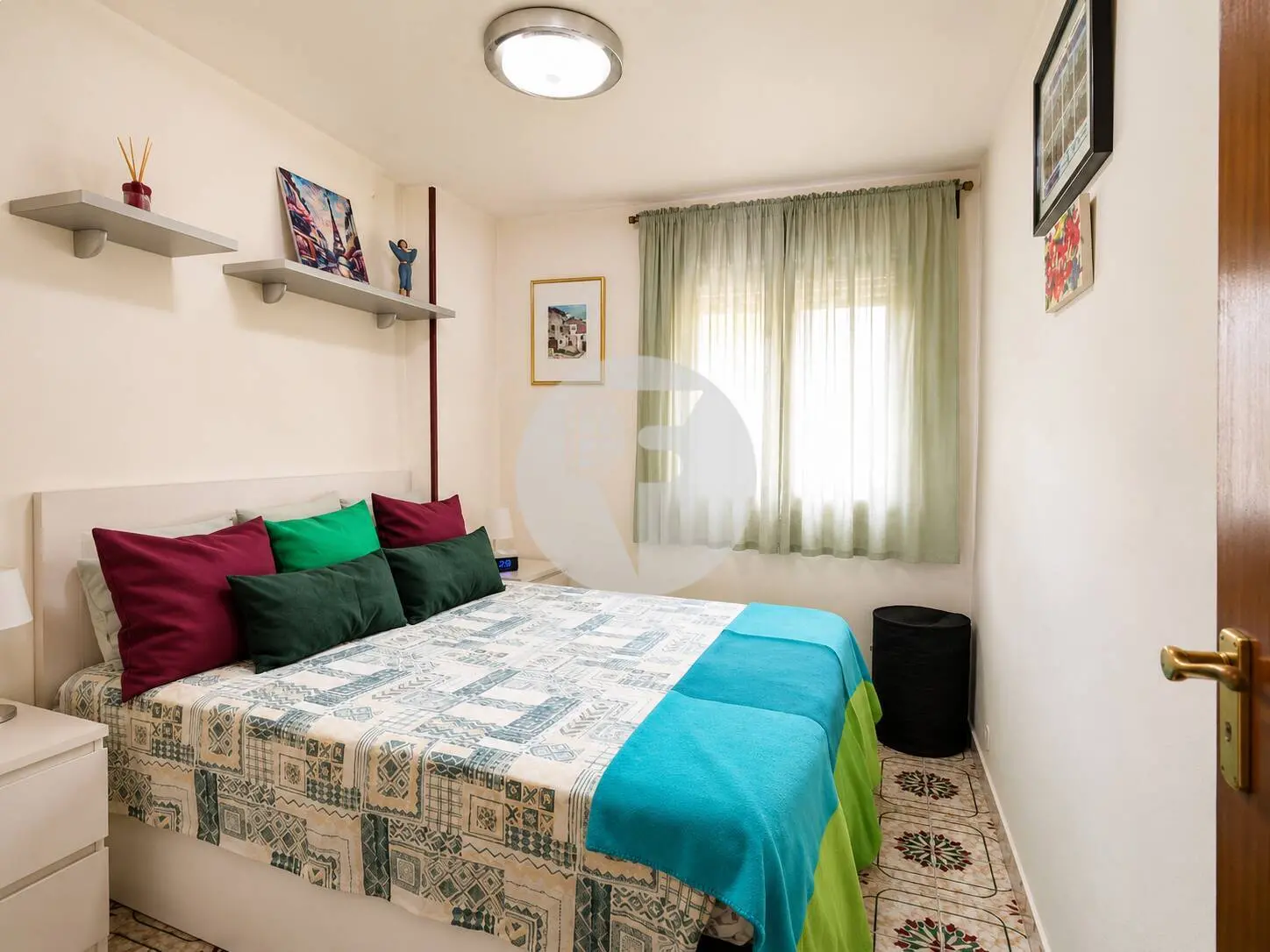 Piso luminoso y práctico en Via Favència: 2 habitaciones, exterior - imagen 9
