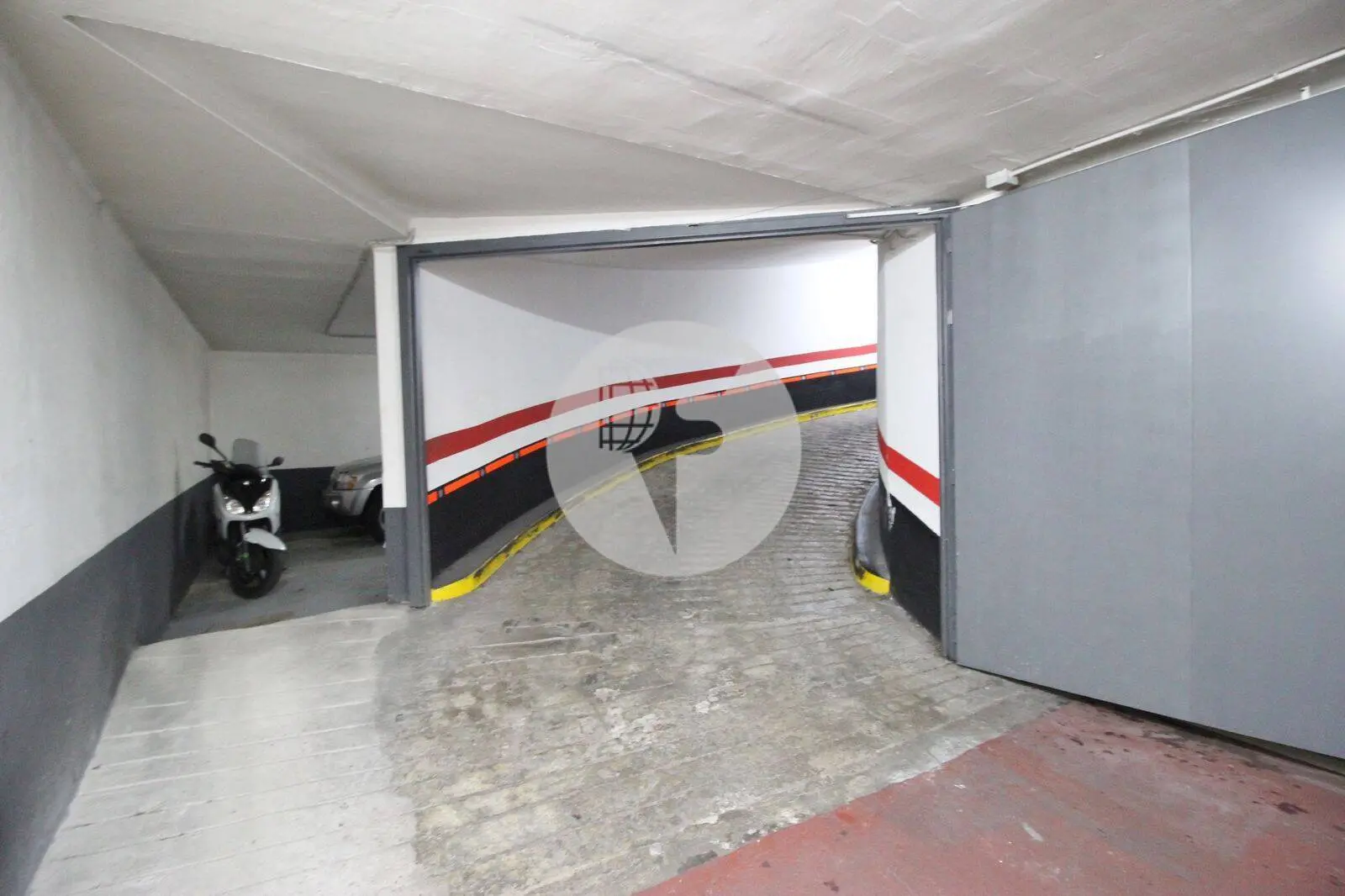 Plaza de aparcamiento en venta en la calle Bruniquer, en el barrio de Gràcia - imagen 10