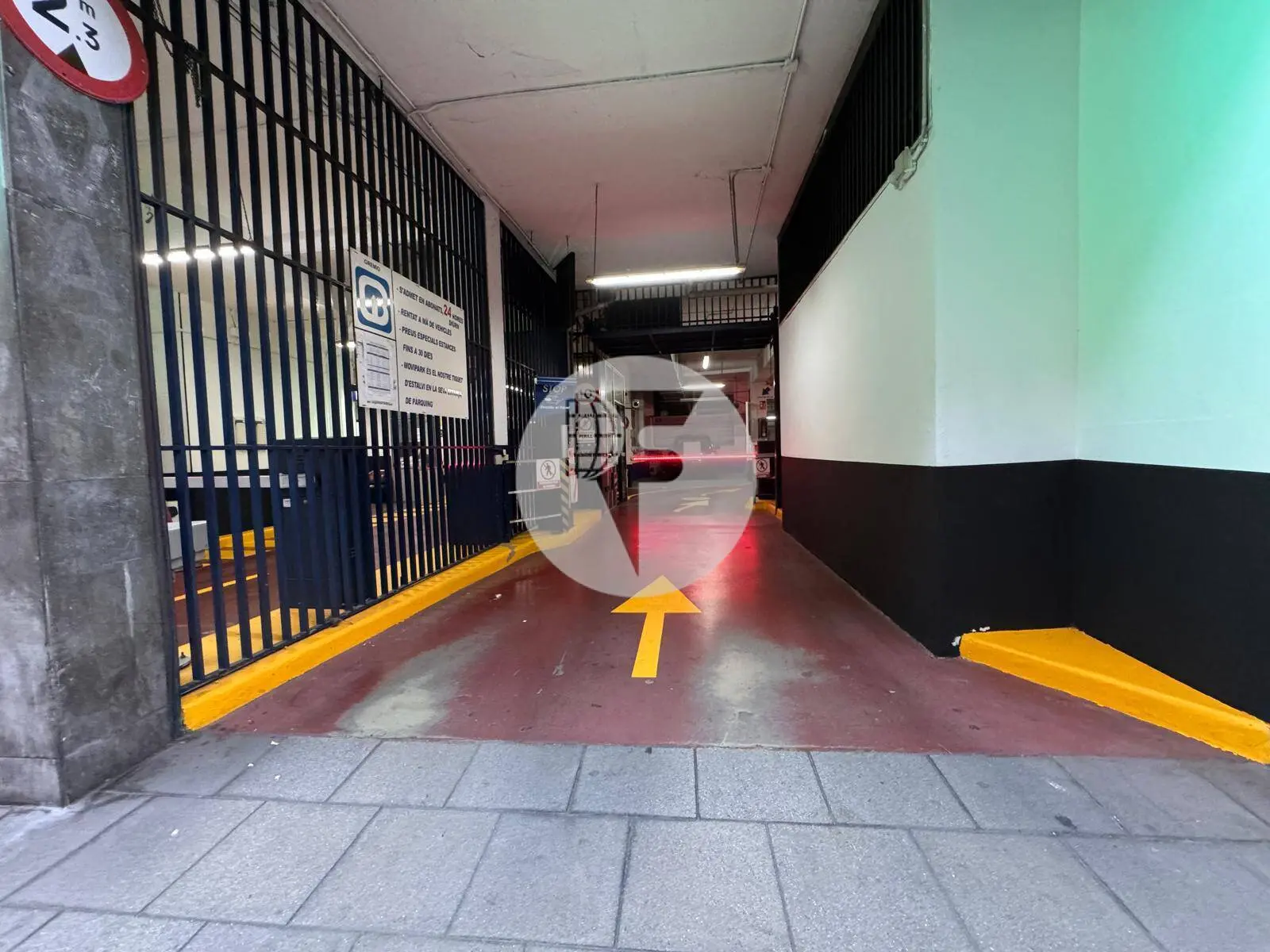 Plaza de aparcamiento en venta en la calle Bruniquer, en el barrio de Gràcia - imagen 13
