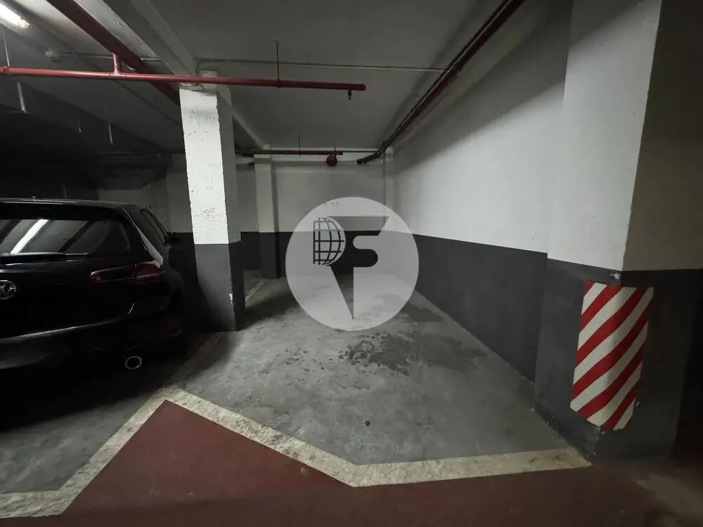 Plaza de aparcamiento en venta en la calle Bruniquer, en el barrio de Gràcia - imagen 2