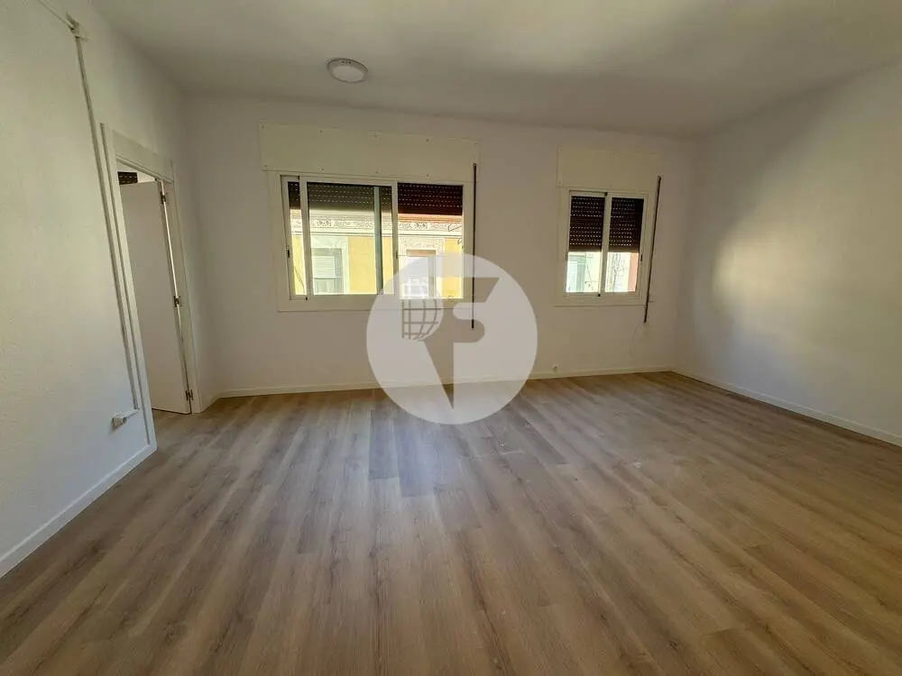 Piso en venta en Sants, en la calle Violant d’Hongria - imagen 3