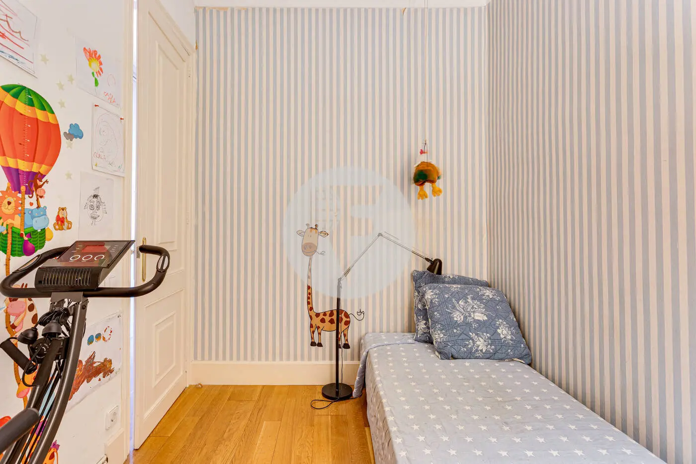Singular vivienda de 188 m² ubicada junto al Mercat del Ninot, Barcelona - imagen 25