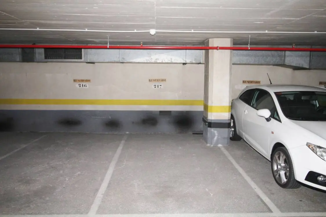 Parking space for sale in Travessera de les Corts, Barcelona 6