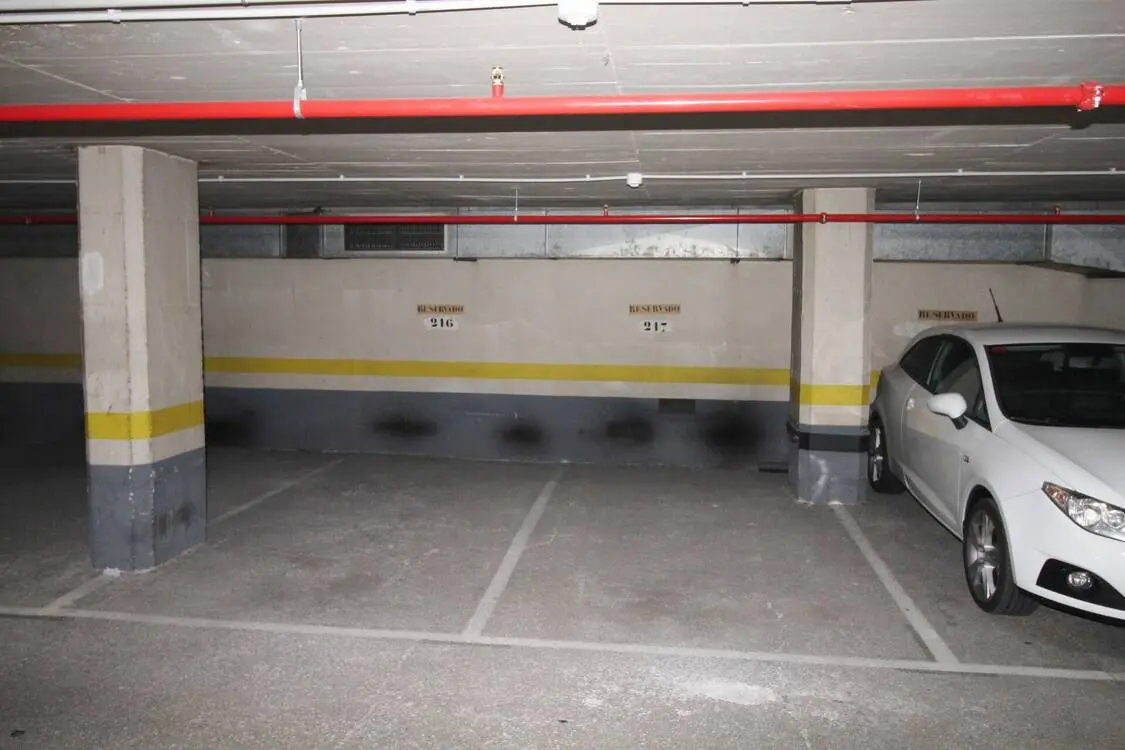 Parking space for sale in Travessera de les Corts, Barcelona 5