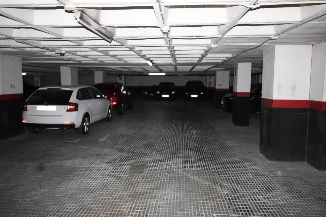 Plaza de aparcamiento en el barrio de Sant Antoni 14