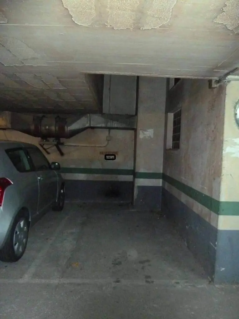 Parking space for sale in Les Corts, Barcelona. 4