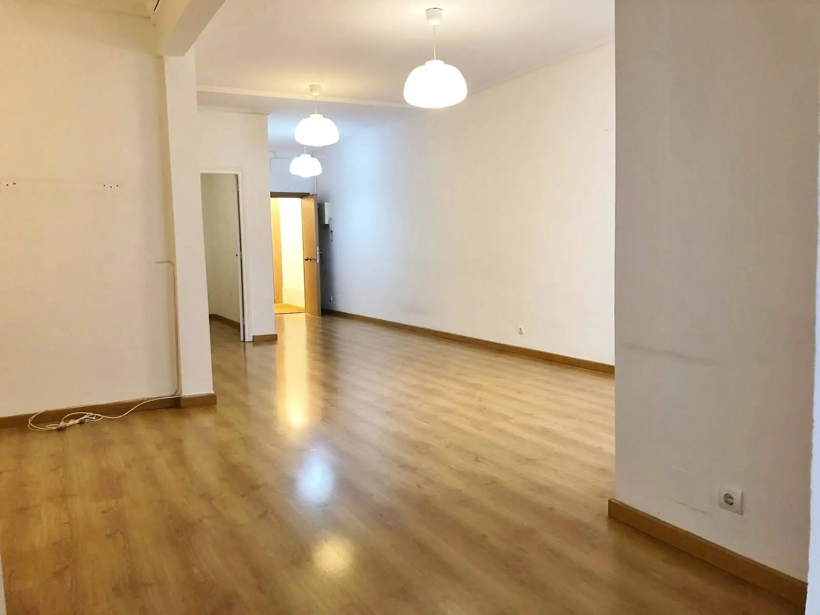 Bonito piso en venta de 83m2 en Av. Josep Tarradellas 8
