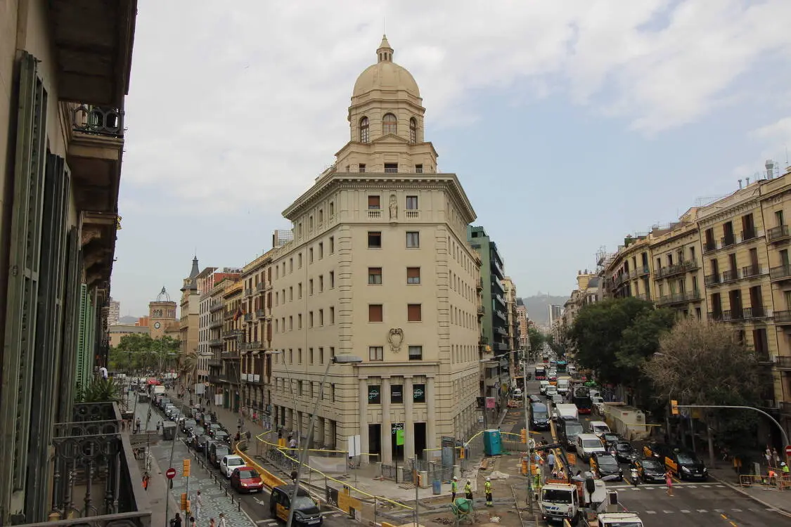 Magnífica propietat en venda al carrer Pelai de Barcelona. 24