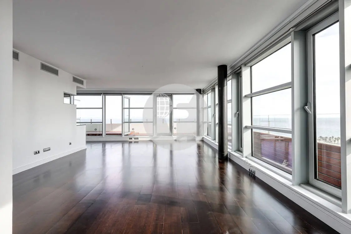 Penthouse for sale on the seafront with panoramic views, in Poblenou  3