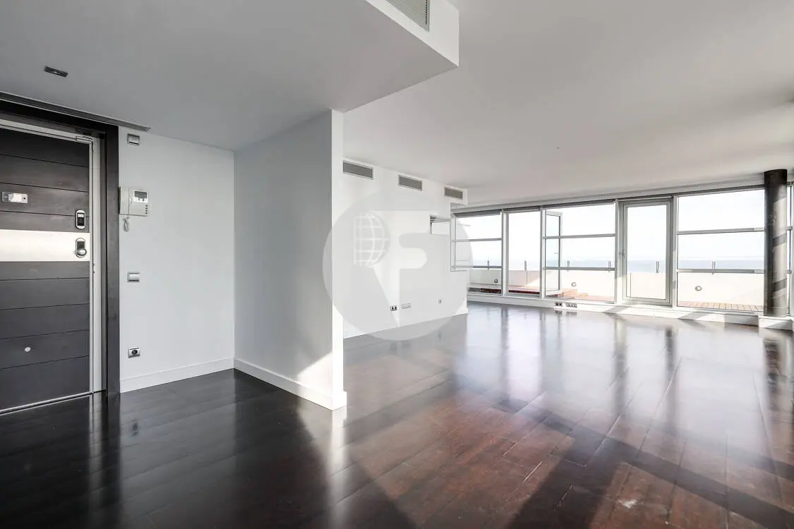 Penthouse for sale on the seafront with panoramic views, in Poblenou  2