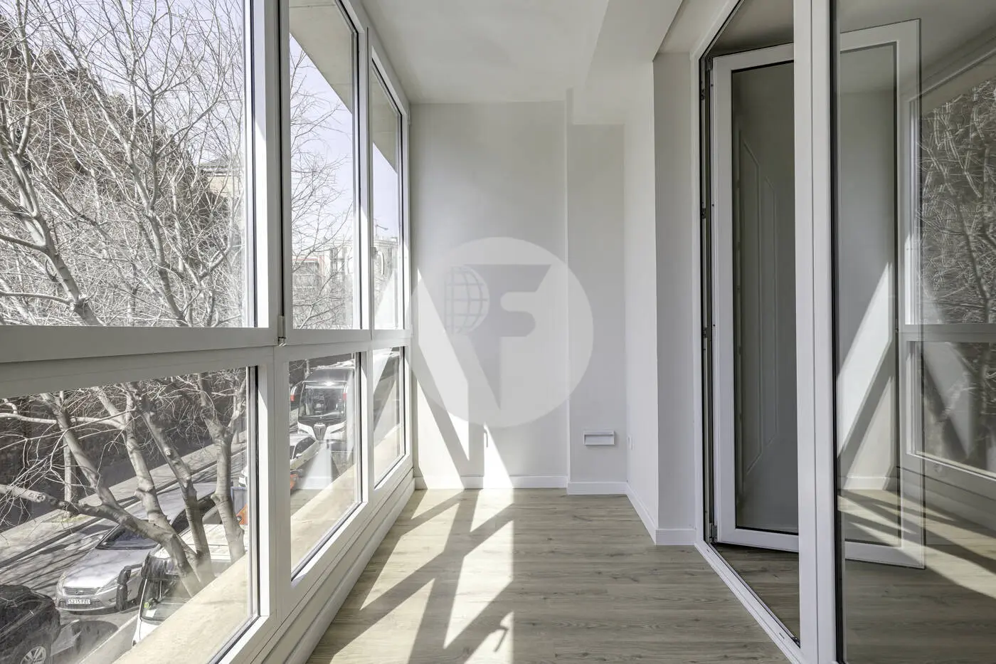Apartment with three bedrooms and 2 bathrooms completely renovated, brand new 29