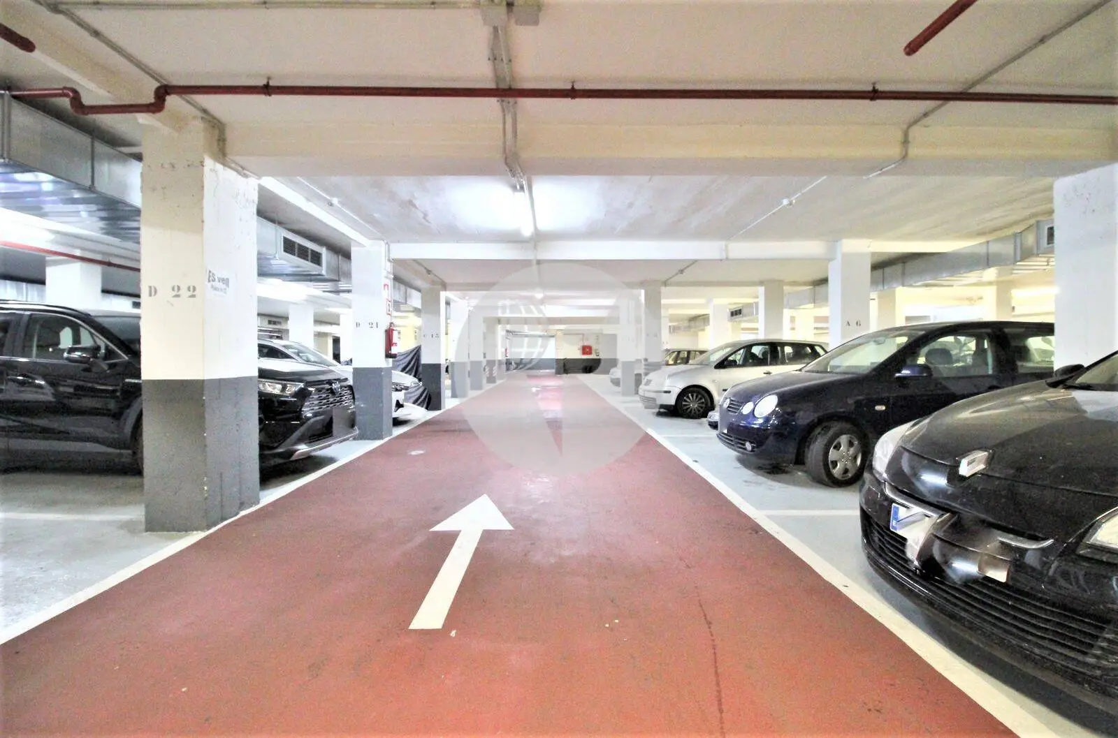 Parking space in Bruniquer street, in the district of Gracia 9