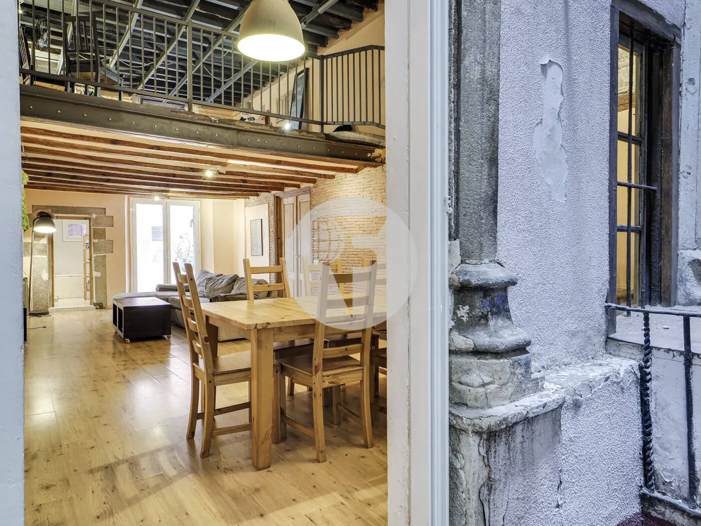 Unique apartment in the heart of the Barri Gòtic, Barcelona 2