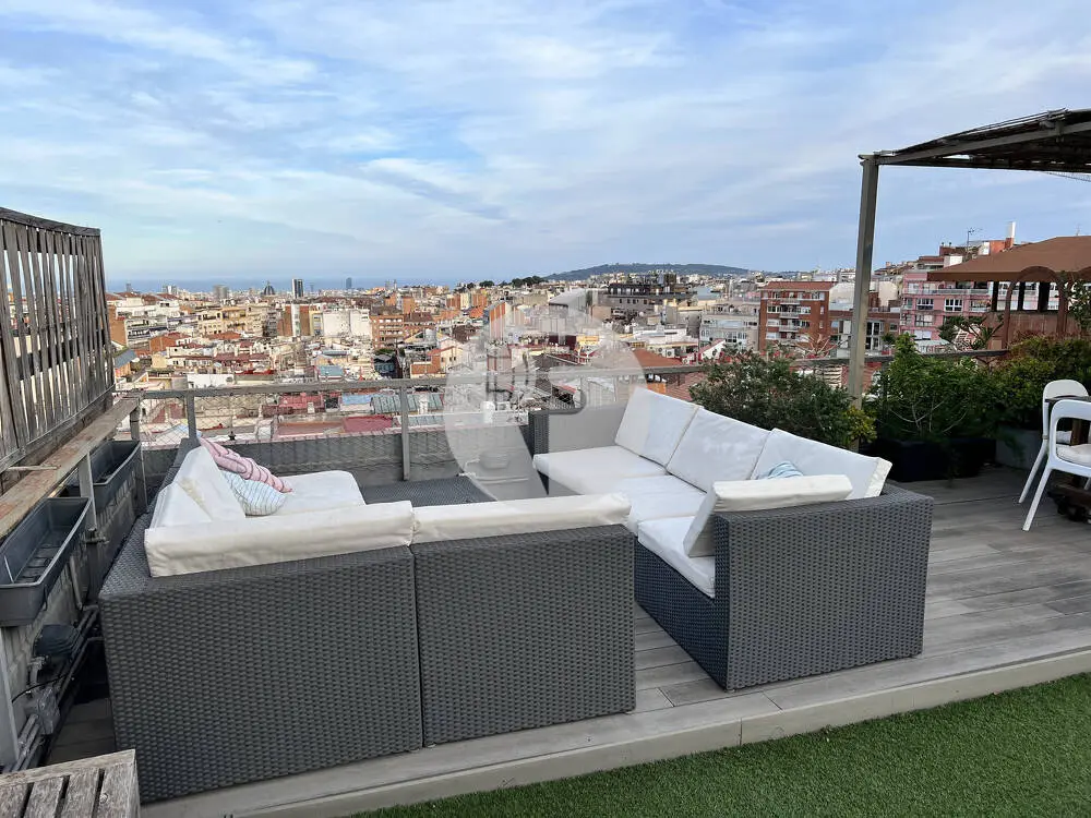 Spectacular penthouse with terrace and private pool. 3