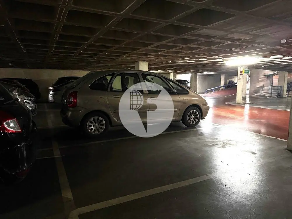 Plaza de aparcamiento en venta en Sant Antoni (Eixample) - imagen 4