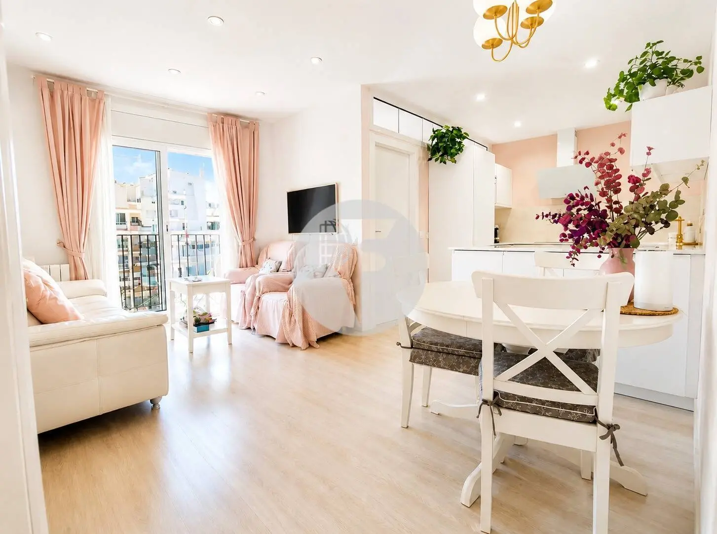 VIVIENDA TOTALMENTE REFORMADA CON OPCIÓN DE PLAZA DE PARKING - imagen 3