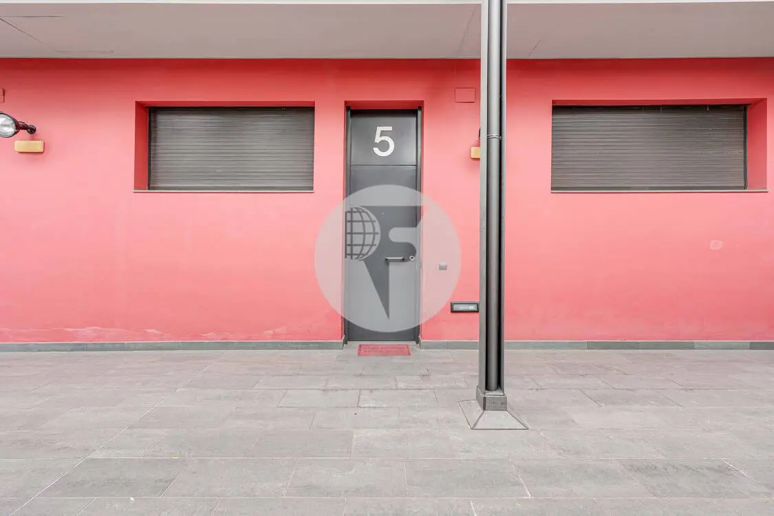 Planta baja en venta con parking y trastero incluidos – Inmueble alquilado en Pere IV (Barcelona) - imagen 24