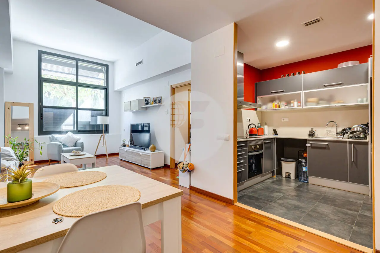 Planta baja en venta con parking y trastero incluidos – Inmueble alquilado en Pere IV (Barcelona) - imagen 13