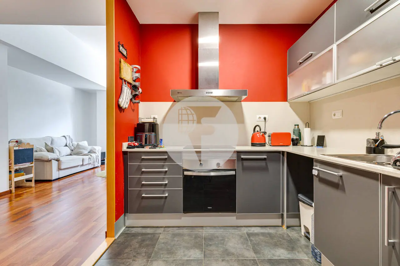 Planta baja en venta con parking y trastero incluidos – Inmueble alquilado en Pere IV (Barcelona) - imagen 14