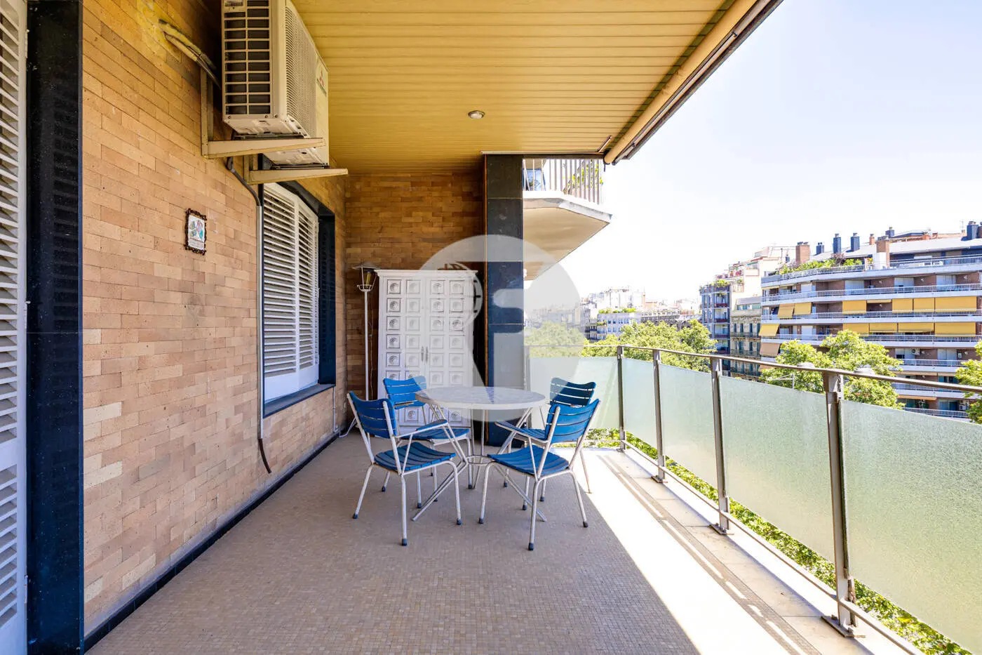 Residencia exclusiva con amplia terraza en Gran Via – Eixample de Barcelona - imagen 11