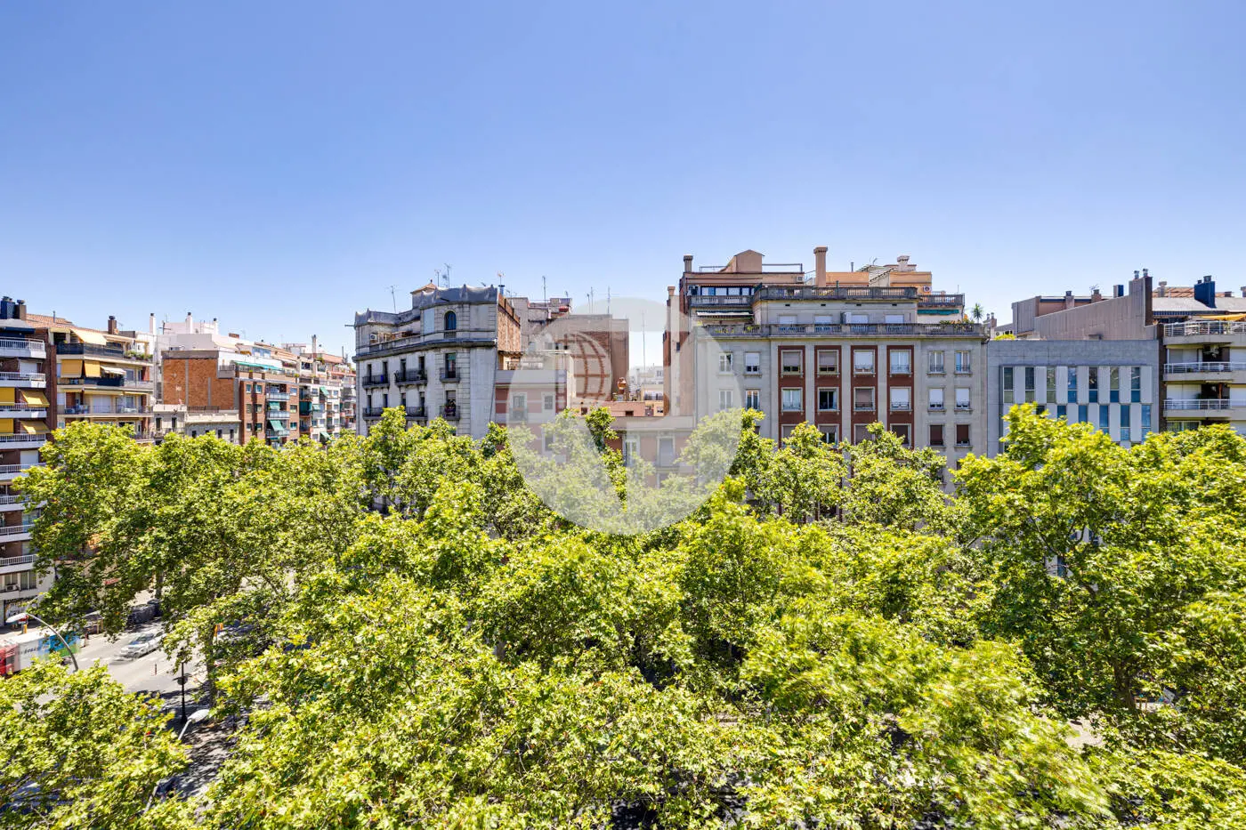 Residencia exclusiva con amplia terraza en Gran Via – Eixample de Barcelona - imagen 18