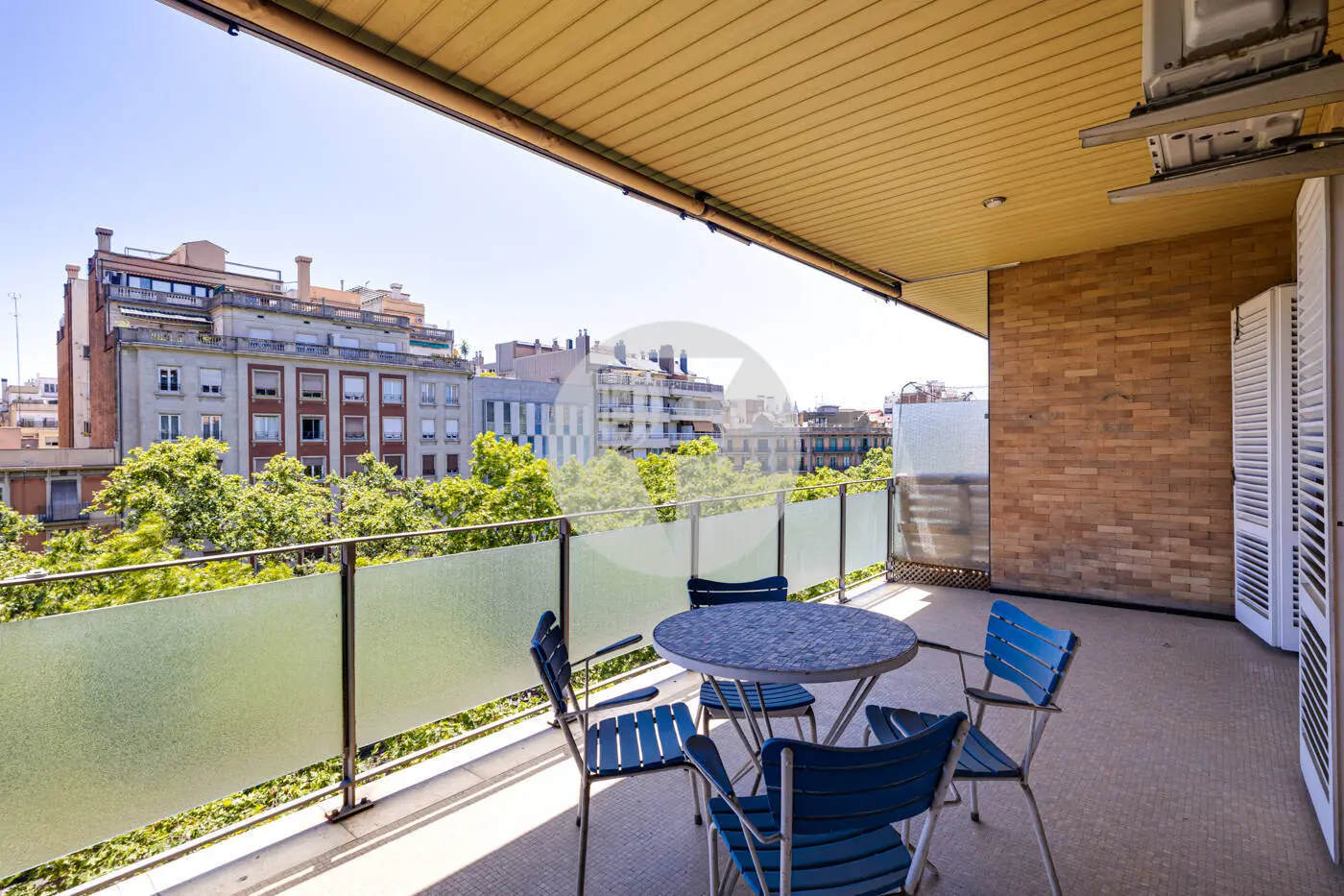 Residencia exclusiva con amplia terraza en Gran Via – Eixample de Barcelona - imagen 2