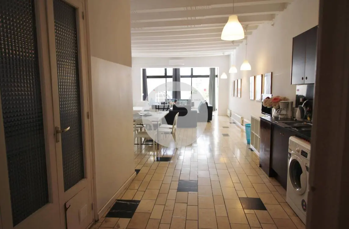 Piso con terraza y licencia turística en El Raval - imagen 7