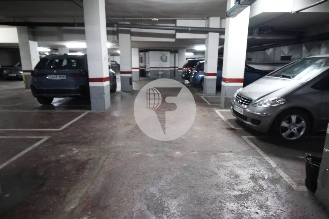 Piso con terraza y licencia turística en El Raval - imagen 57