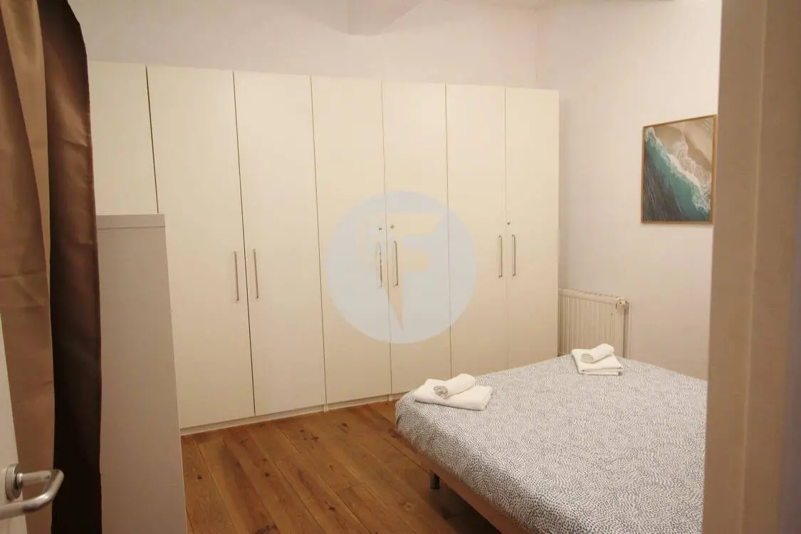 Piso con terraza y licencia turística en El Raval - imagen 18