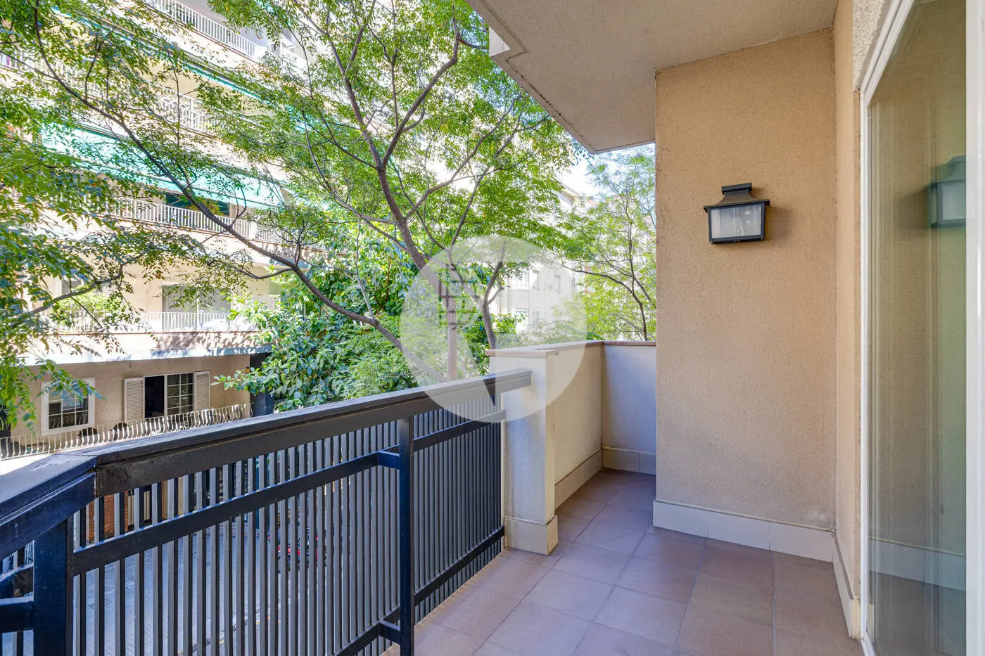 Vivienda de 114 m² en la calle Calvet - imagen 8