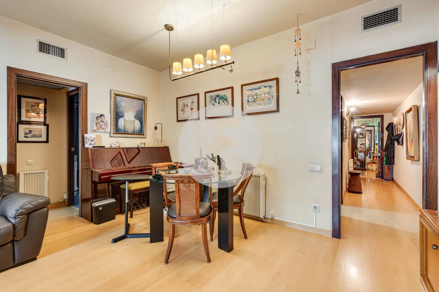 Vivienda de 114 m² en la calle Calvet - imagen 3