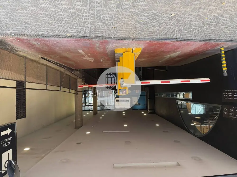 Plaza de aparcamiento en venta en Sant Antoni (Eixample) - imagen 2