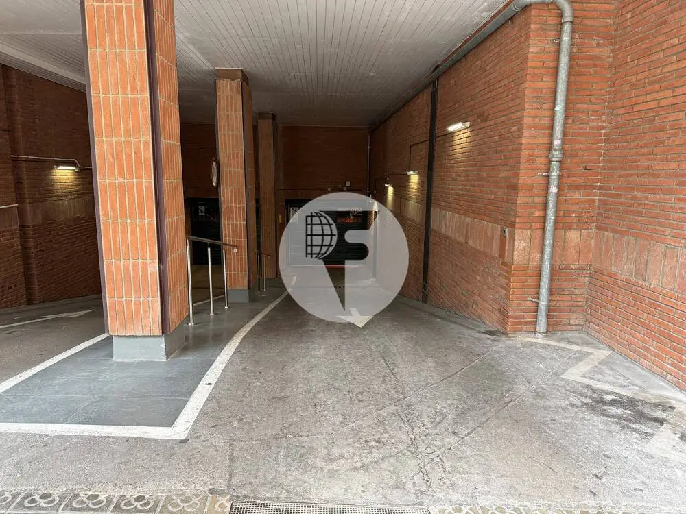 Plaza de parking en venta – Calle Teodora Lamadrid, 52-60, Barcelona - imagen 9