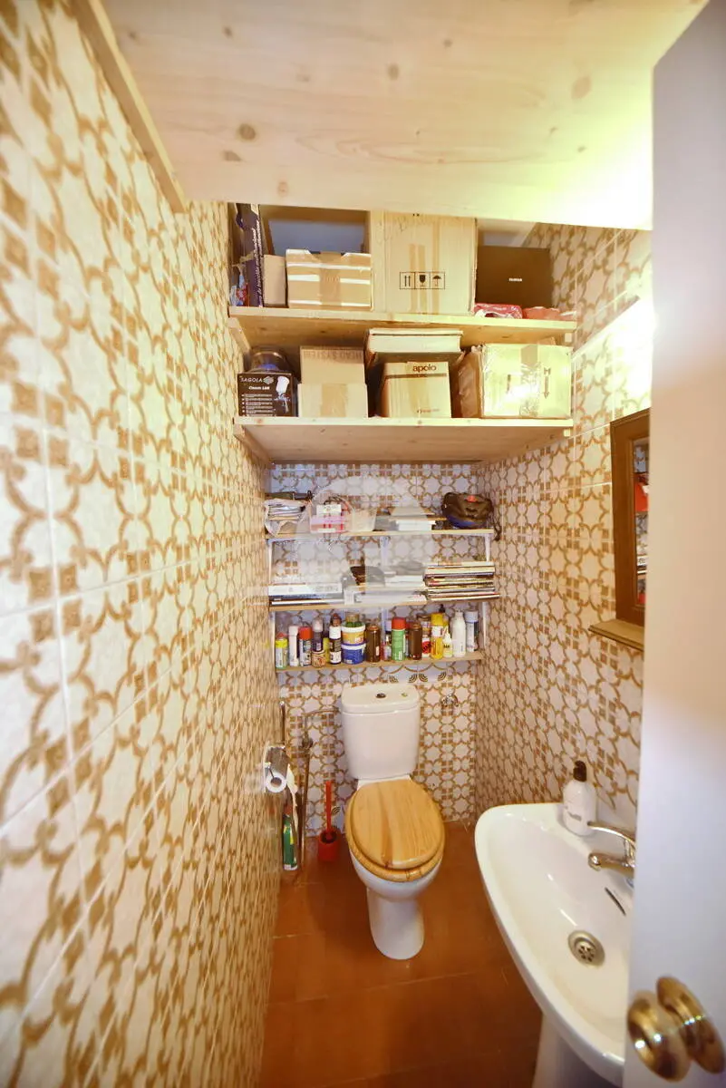 Piso tranquilo con patio privado y gran potencial en el corazón del Eixample - imagen 18