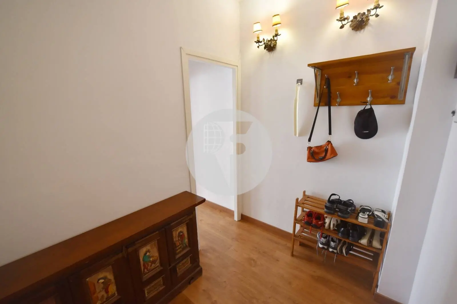 Piso tranquilo con patio privado y gran potencial en el corazón del Eixample - imagen 21