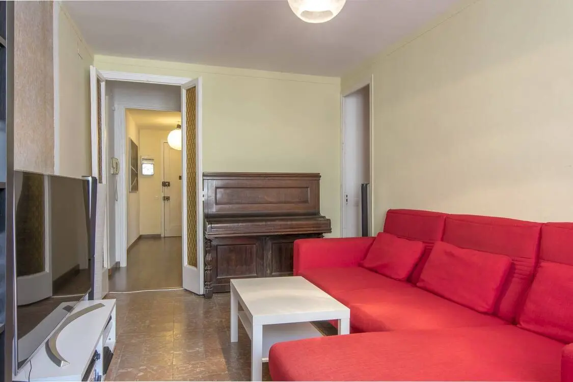 Apartment for sale in Tallers street, Gothic Quarter, Barcelona