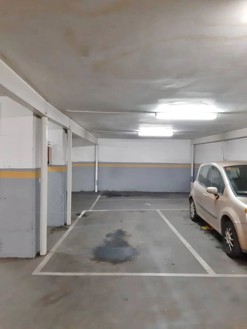 Plaza de parking en venta junto a Ronda del Guinardó