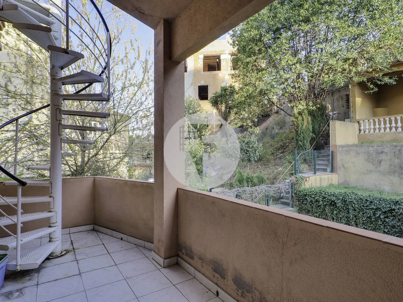 Fantàstica casa de 185m² amb jardí i terrassa a Sarrià 43