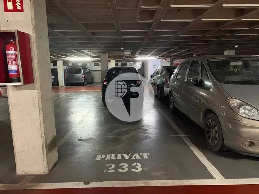 Plaza de aparcamiento en venta en Sant Antoni (Eixample)