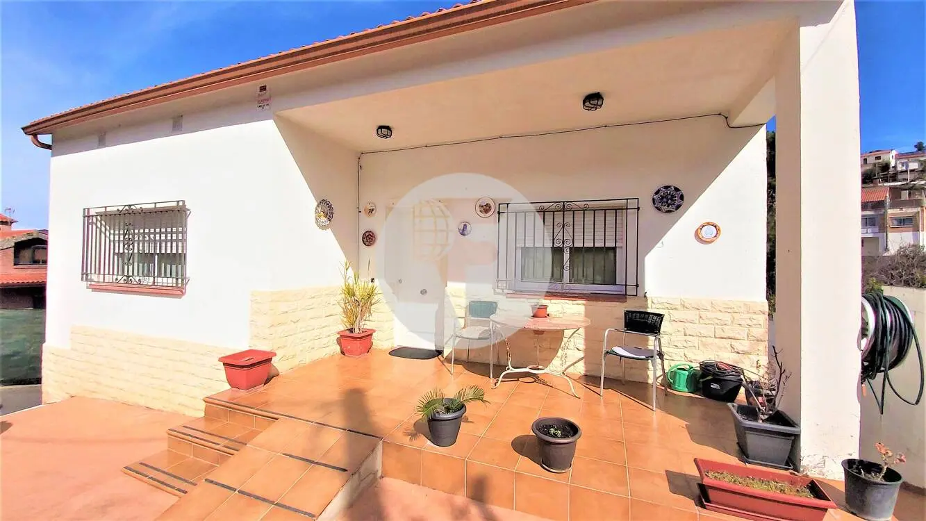 Charming house with two spacious living rooms and a spectacular barbecue in Can Palet de Vista Alegre. 3