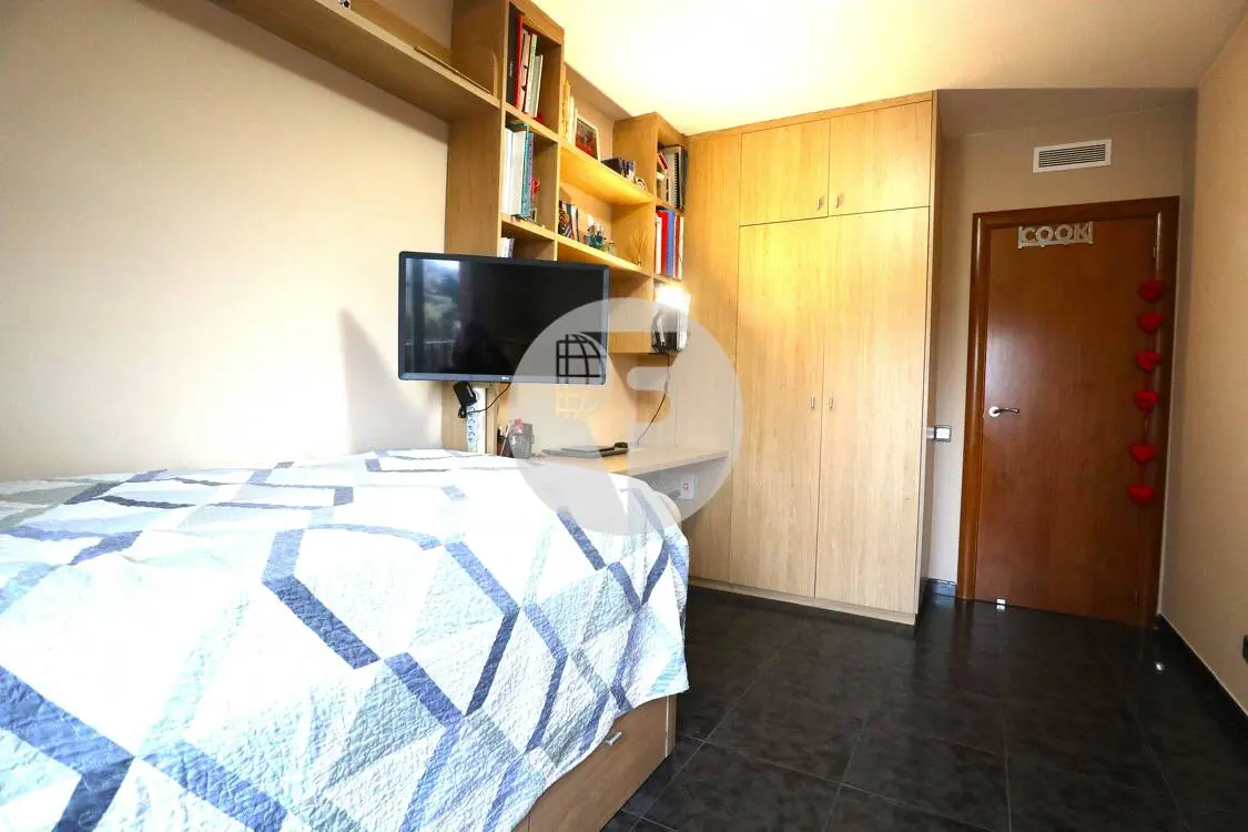 Apartment for sale located on Avinguda del Vallès, in the Sant Llorenç de Terrassa area 28